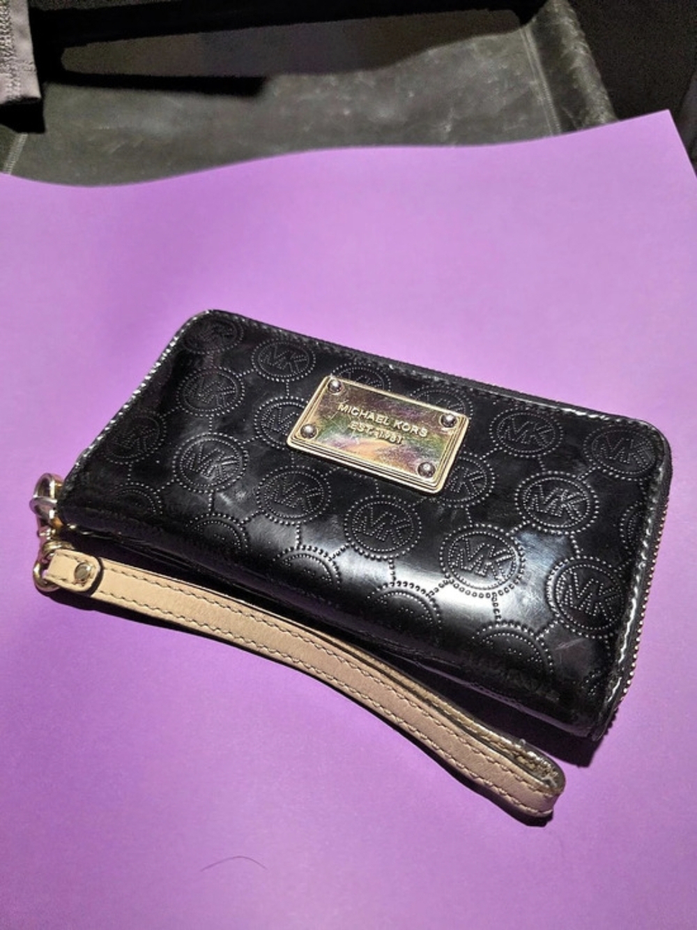 Michael Kors Wristlet Wallet